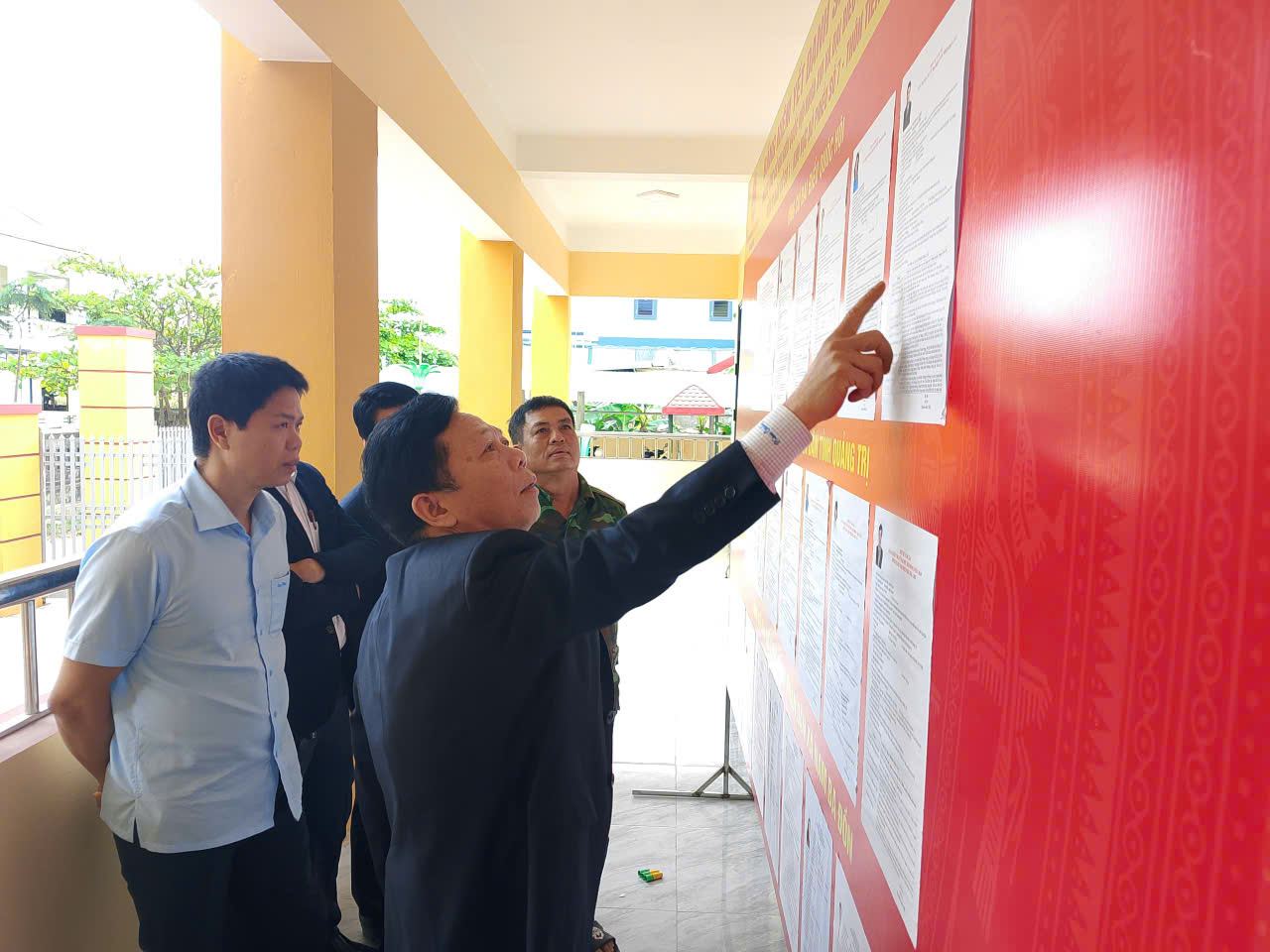 chuẩn bị cho cuộc bầu cử 1