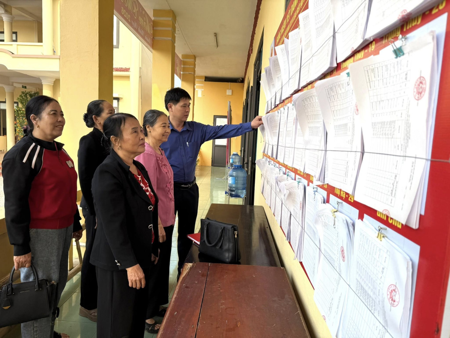 Chuẩn bị cho ngày bầu cử 1