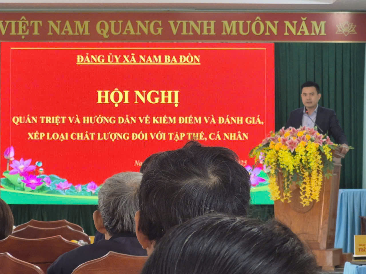 Đảng ủy xã Nam Ba Đồn: Tổ chức Hội nghị quán triệt, hướng dẫn kiểm điểm điểm, đánh giá xếp loại tổ chức đảng và đảng viên năm 2025 cho các đảng bộ, chi bộ trực thuộc
