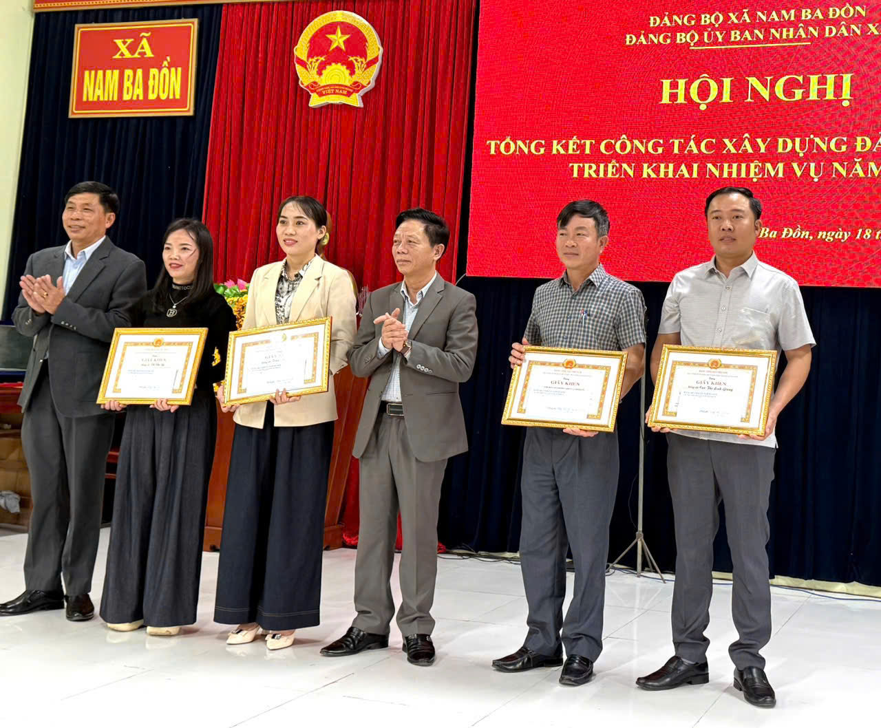 TỔNG KẾT ĐB UBND XÃ 10