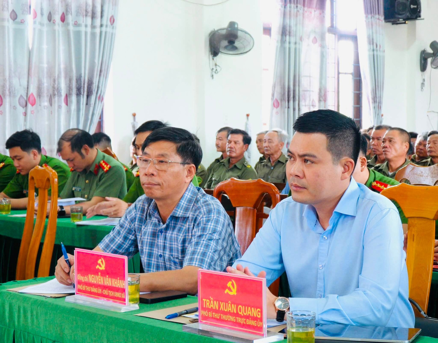 Đc Quang và đc Khánh dự và chỉ đạo Hội nghị