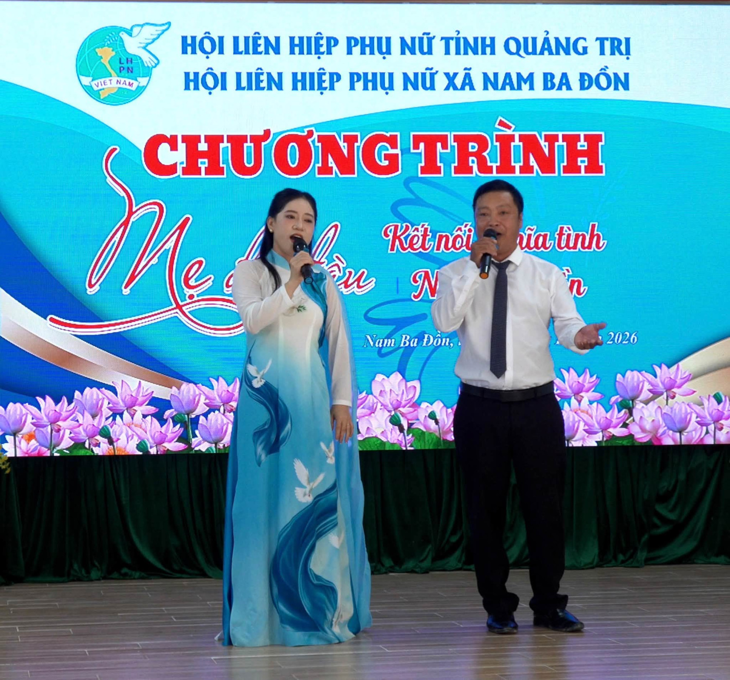 Đôi song ca tại chương trình